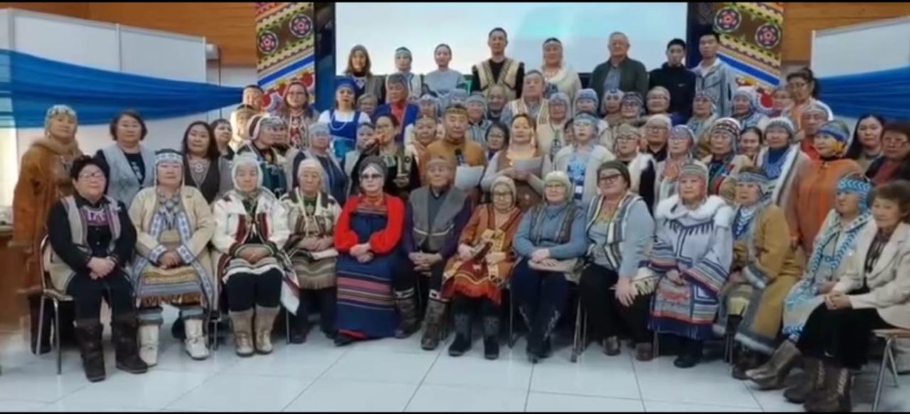 photo_5332514133976484880_y